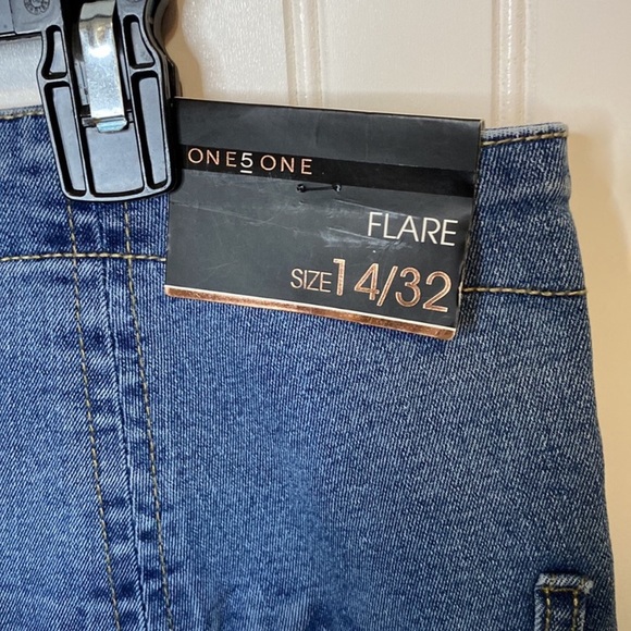 Wide Leg Jeans - Picture 6 of 15